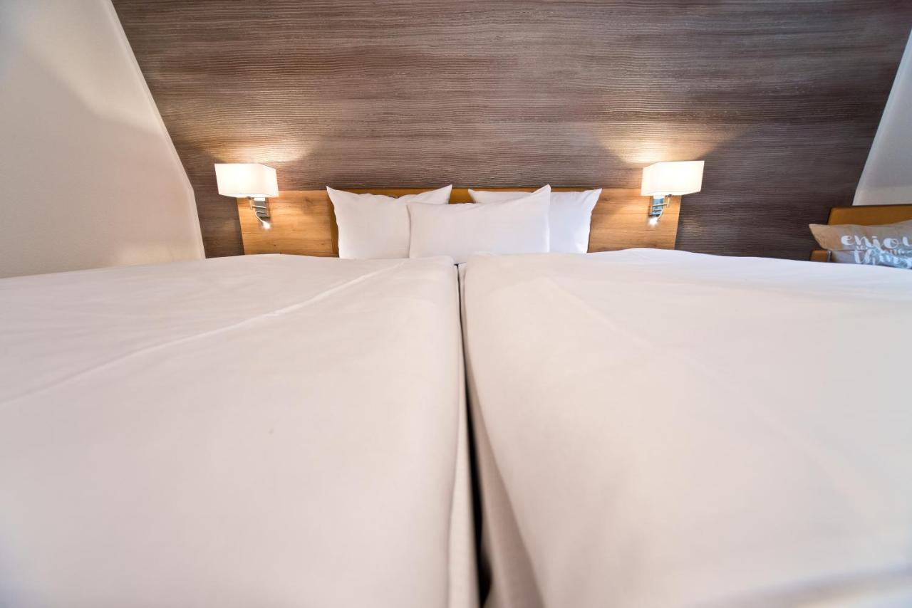 C-You Hotel شيمنيتز المظهر الخارجي الصورة